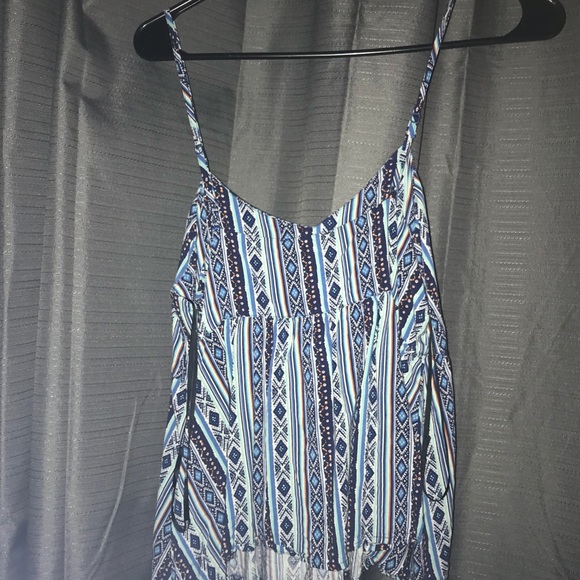 Aztec tank with adjustable straps - Picture 2 of 3